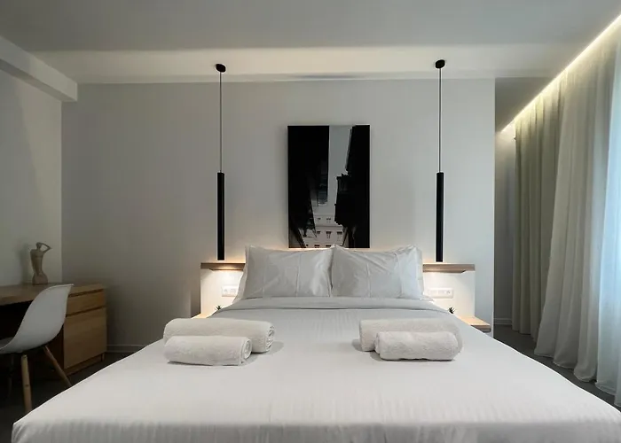 The Dazzling Glimpse Acropolis Suites